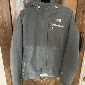NORTH FACE WINTER JACKET: Woman’s Large